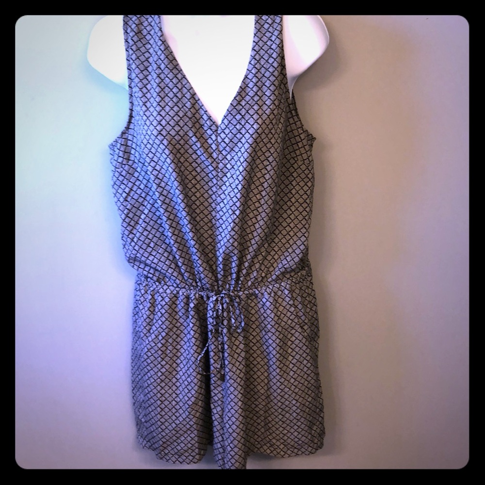 Romper black & gray